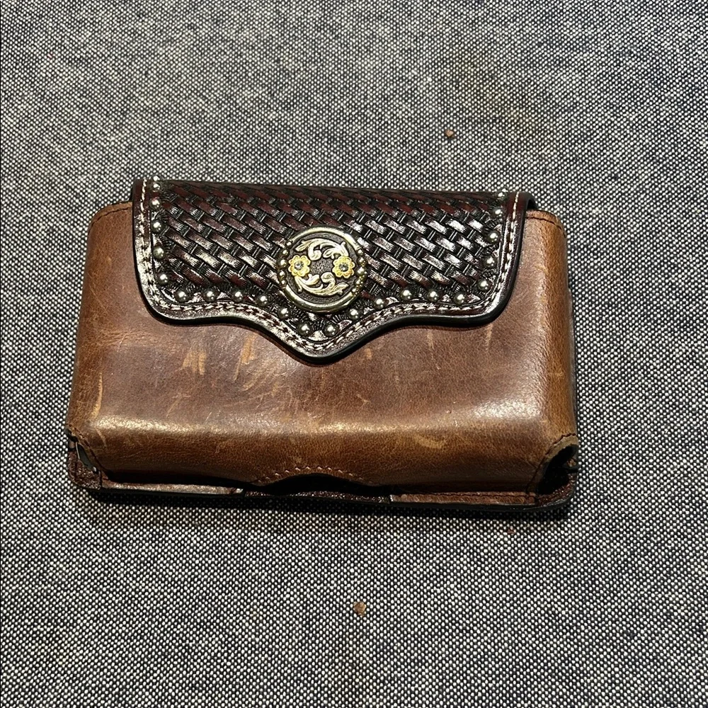 Brown Leather Belt Phone Holder